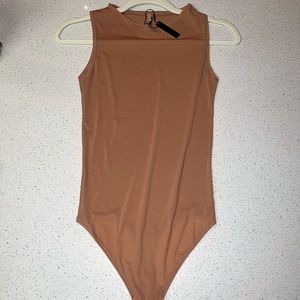 SKIMS FITS EVERYBODY HIGH NECK BODYSUIT